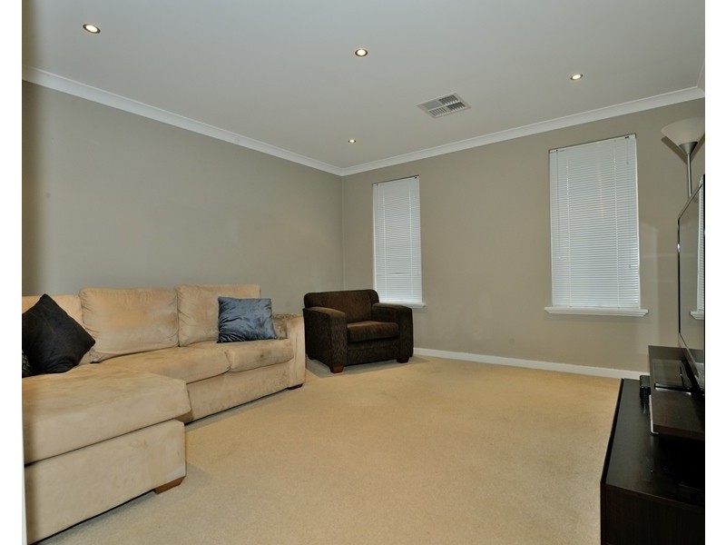 6 Remembrance Drive, Baldivis WA 6171