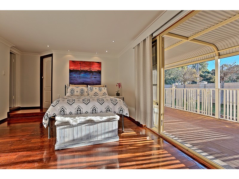 2 Gosforth Court, Safety Bay WA 6169