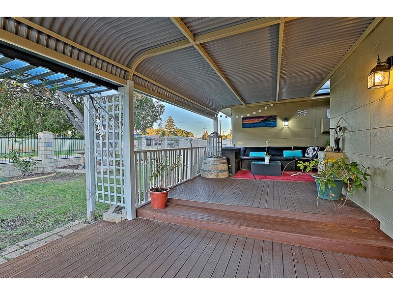 2 Gosforth Court, Safety Bay WA 6169