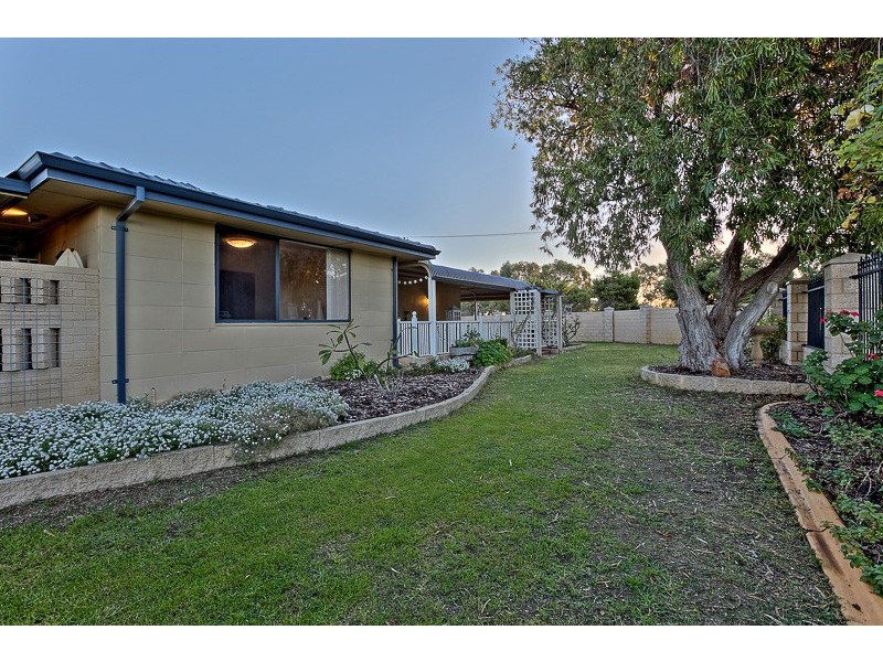 2 Gosforth Court, Safety Bay WA 6169