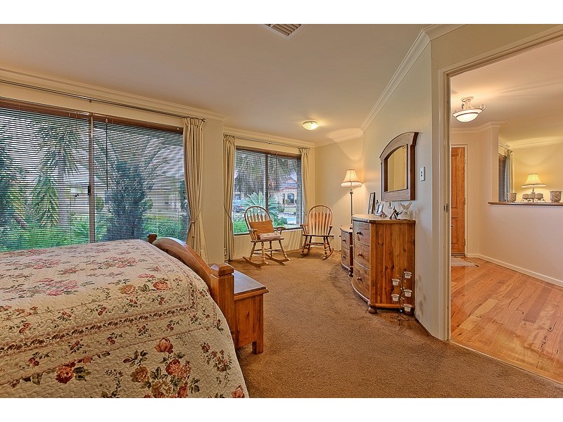 17 Pastrana Crescent, Port Kennedy WA 6172