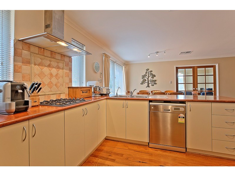 17 Pastrana Crescent, Port Kennedy WA 6172