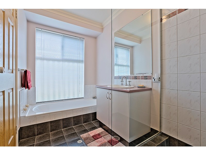 17 Pastrana Crescent, Port Kennedy WA 6172