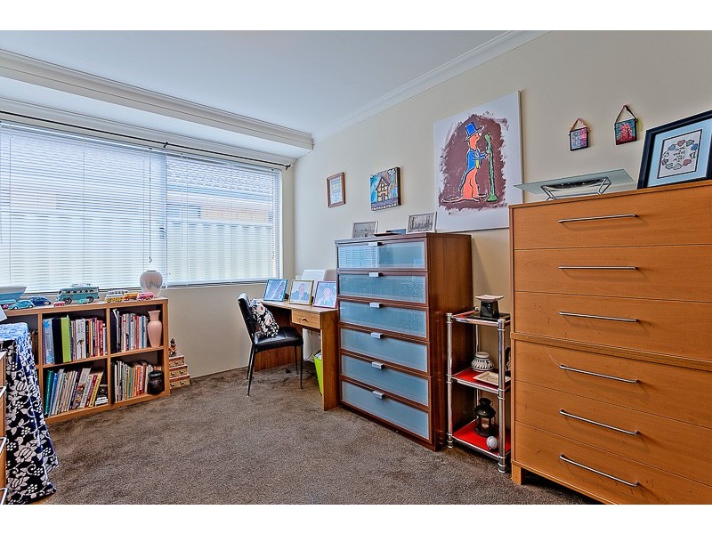 17 Pastrana Crescent, Port Kennedy WA 6172