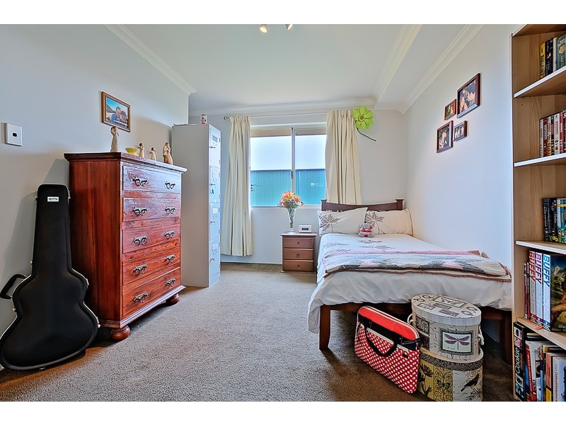 17 Pastrana Crescent, Port Kennedy WA 6172