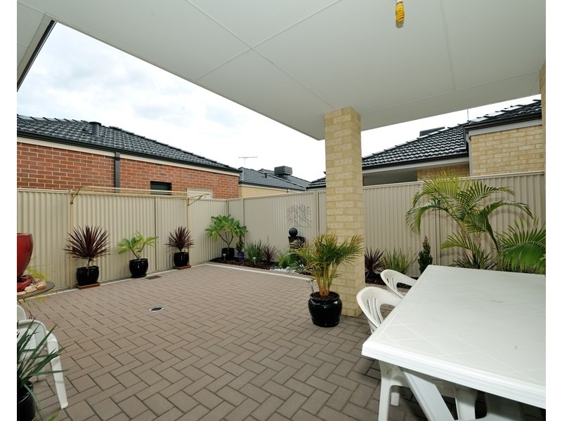 4 Newby Court, Waikiki WA 6169