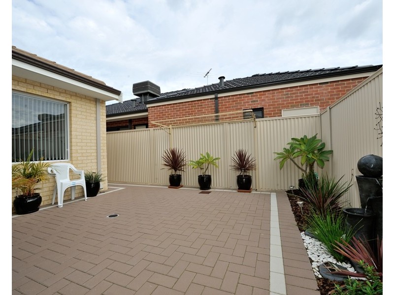 4 Newby Court, Waikiki WA 6169