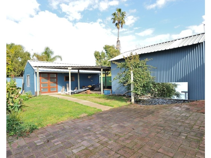 19 Ninda Road, Shoalwater WA 6169