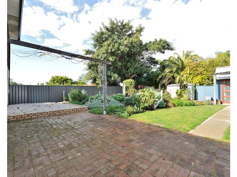 19 Ninda Road, Shoalwater WA 6169