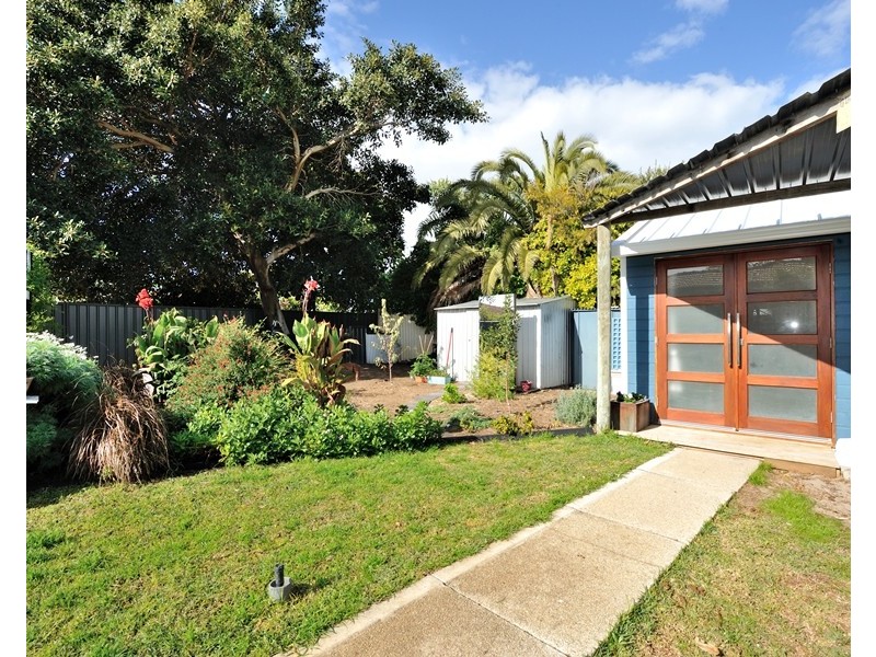 19 Ninda Road, Shoalwater WA 6169