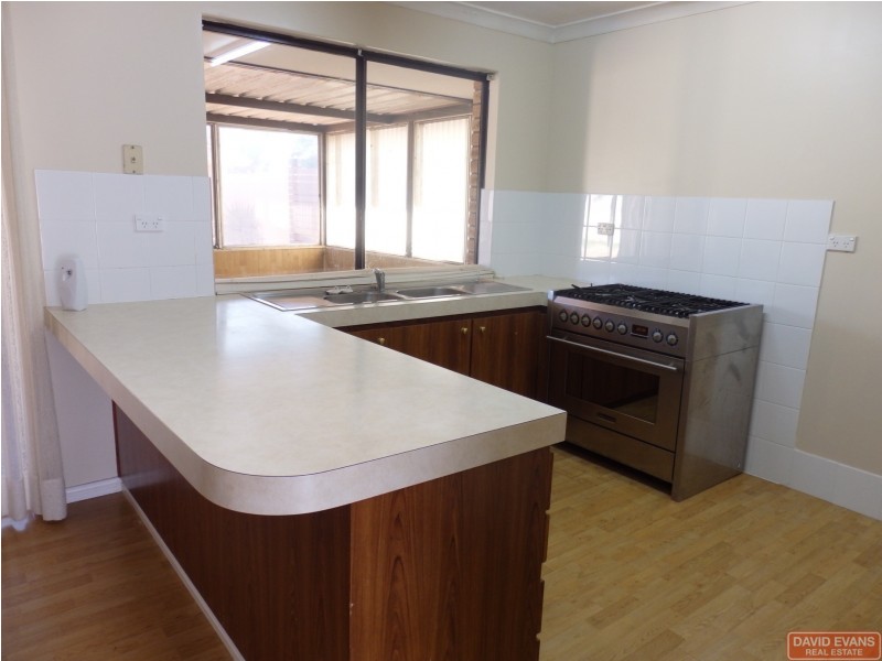 14 Jindarra Close, Cooloongup WA 6168