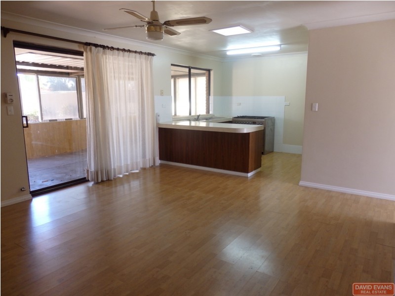 14 Jindarra Close, Cooloongup WA 6168