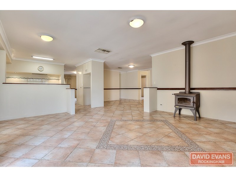 7 Summerlea Avenue, Meadow Springs WA 6210