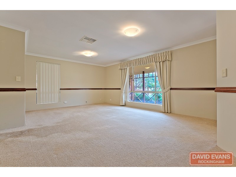 7 Summerlea Avenue, Meadow Springs WA 6210