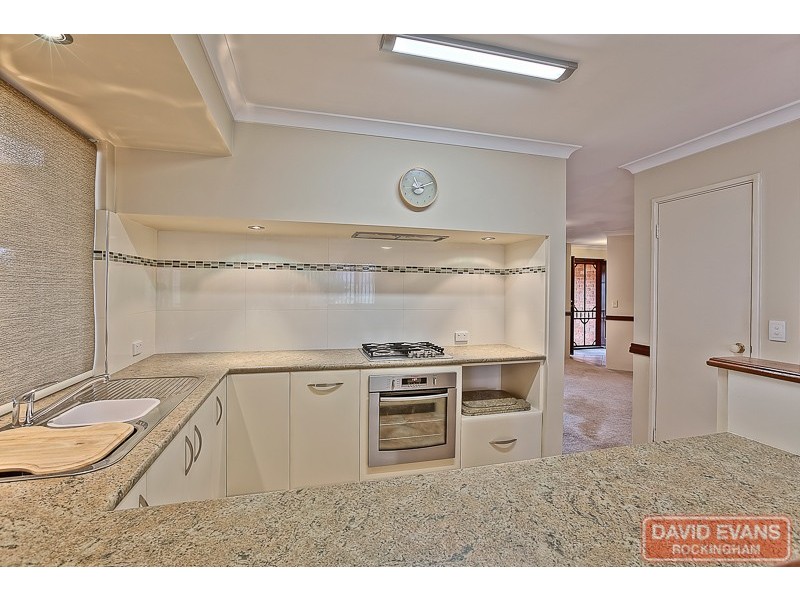 7 Summerlea Avenue, Meadow Springs WA 6210