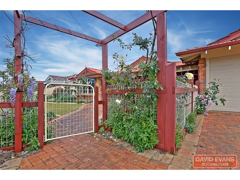 7 Summerlea Avenue, Meadow Springs WA 6210