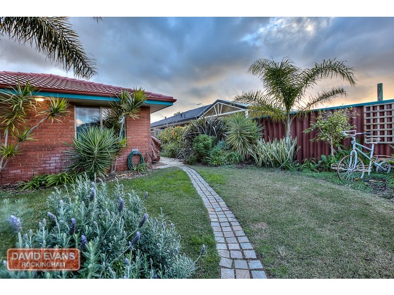 5 Traine Close, Waikiki WA 6169