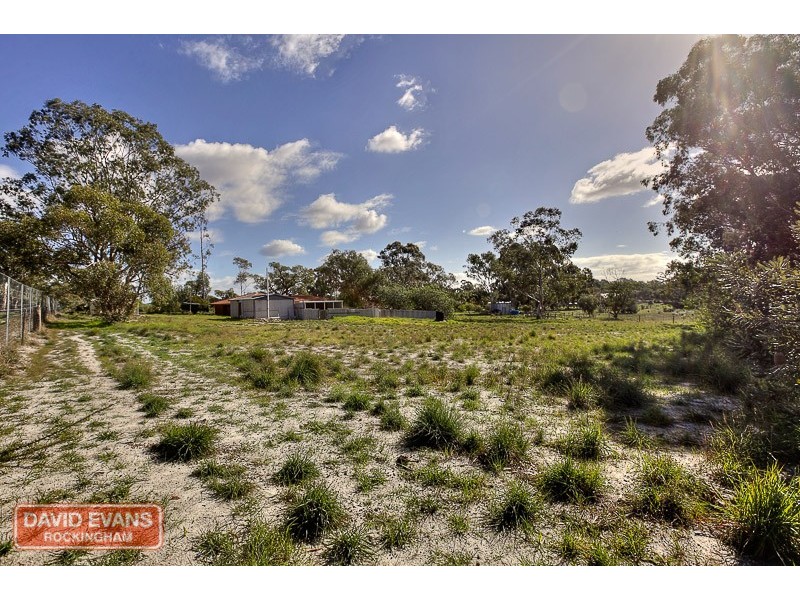 60 Tuart Road, Oakford WA 6121