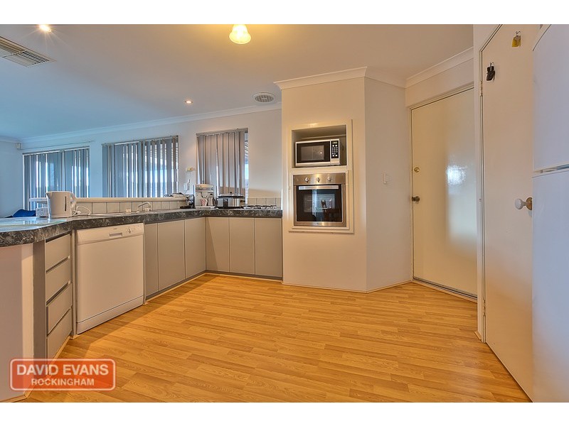 19 Mauritius Court, Waikiki WA 6169