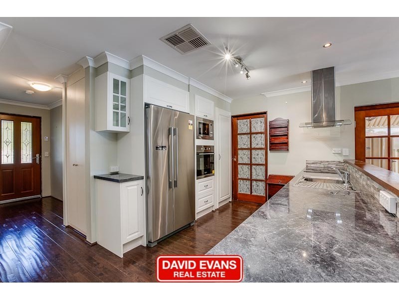 84 June Road, Safety Bay WA 6169