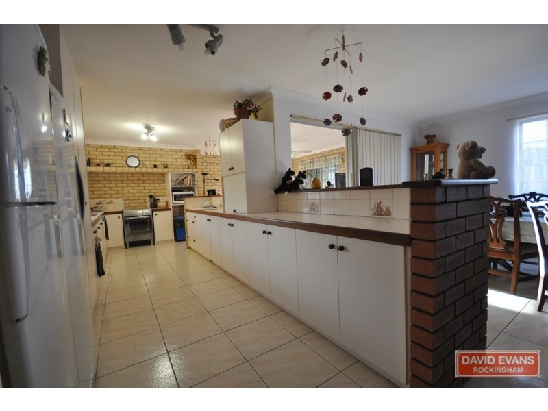 6 Athena Court, Cooloongup WA 6168