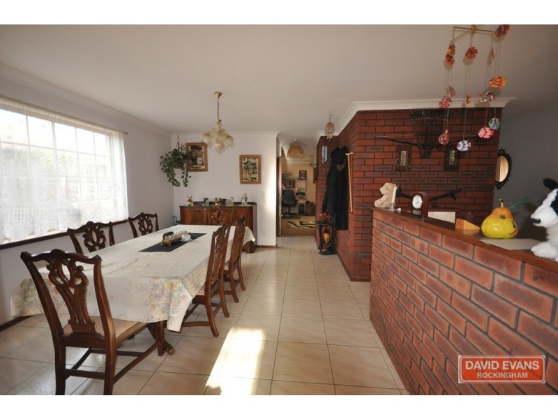 6 Athena Court, Cooloongup WA 6168