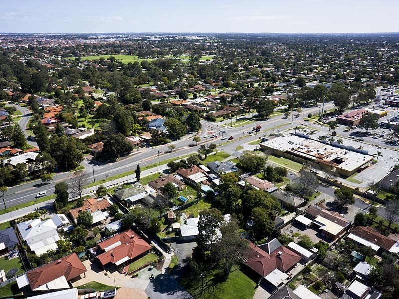 19 Earls Court, Thornlie WA 6108