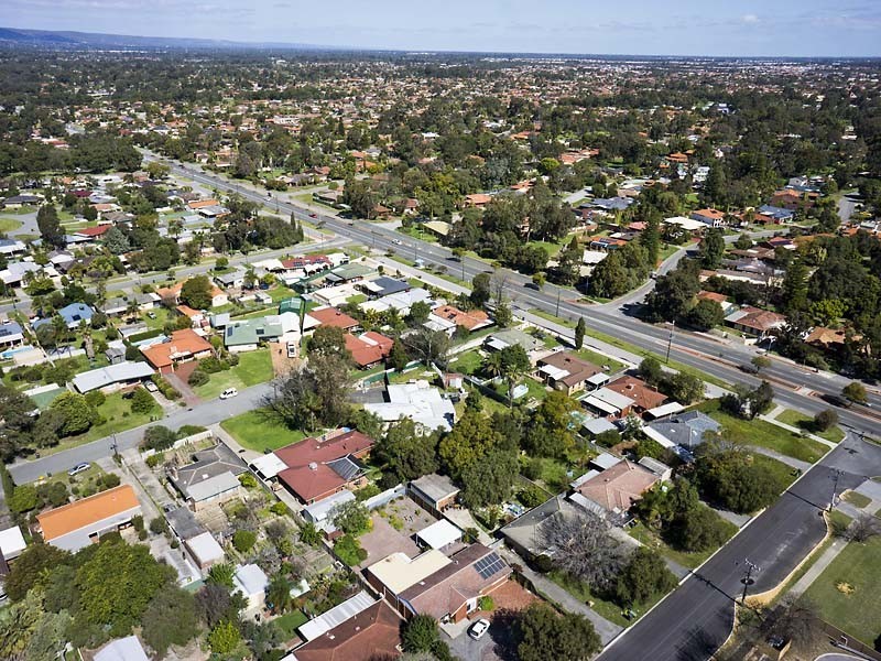 19 Earls Court, Thornlie WA 6108