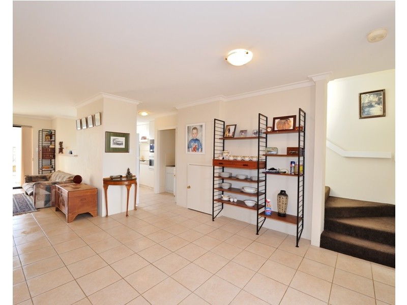 2 Jets Place, Port Kennedy WA 6172