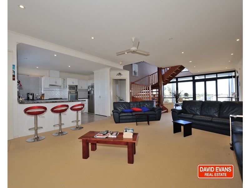 14 Hilda Road, Waikiki WA 6169