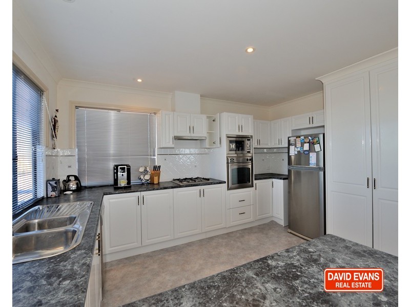 14 Hilda Road, Waikiki WA 6169