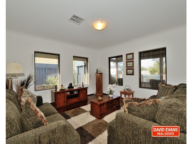 14 Valheru Avenue, Rockingham WA 6168