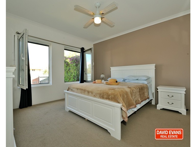 14 Valheru Avenue, Rockingham WA 6168