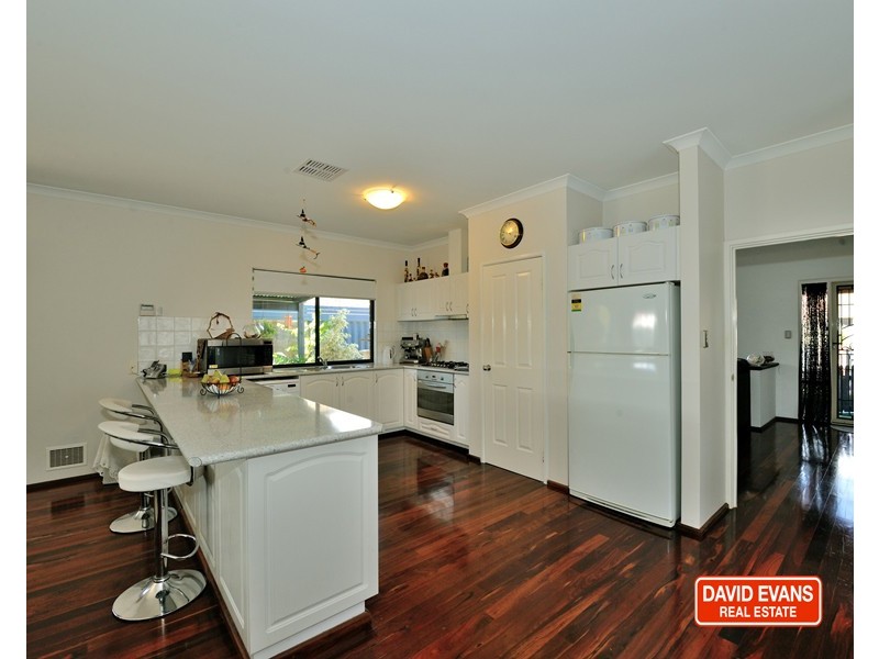 14 Valheru Avenue, Rockingham WA 6168