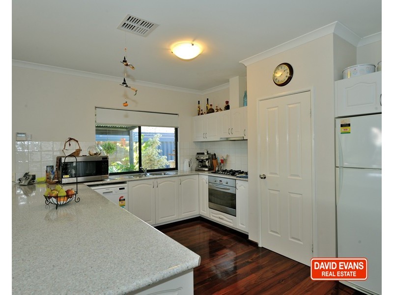 14 Valheru Avenue, Rockingham WA 6168