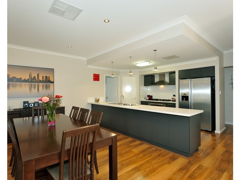 4 Rainbird Street, Baldivis WA 6171