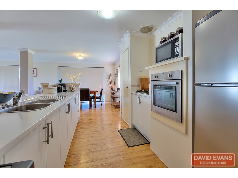 15 Ringwood Loop, Wellard WA 6170