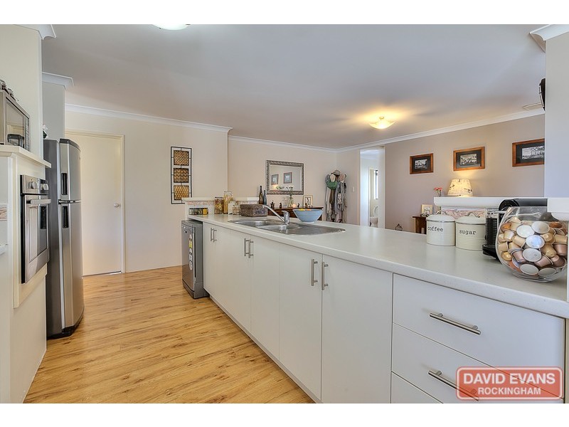 15 Ringwood Loop, Wellard WA 6170