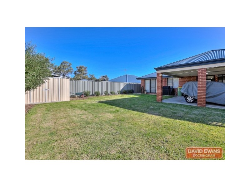 15 Ringwood Loop, Wellard WA 6170