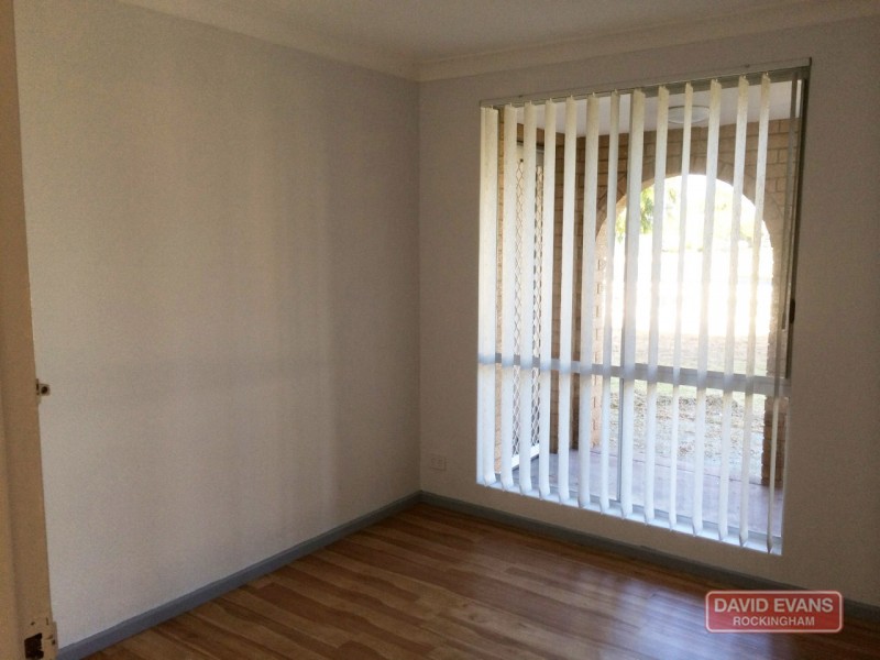 12 Mataitai Loop, Cooloongup WA 6168