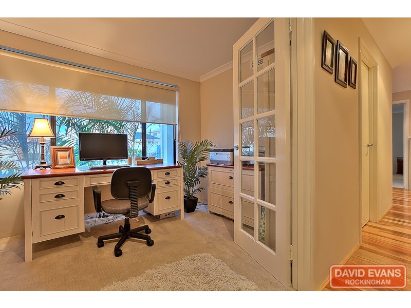 38 Bancoura Parkway, Secret Harbour WA 6173