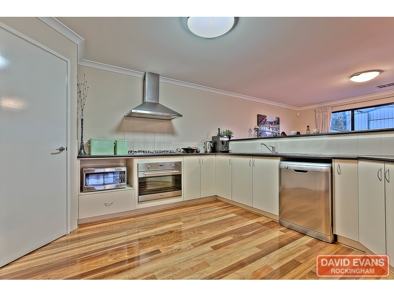 38 Bancoura Parkway, Secret Harbour WA 6173