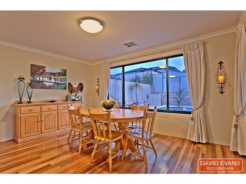 38 Bancoura Parkway, Secret Harbour WA 6173