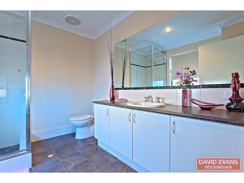 38 Bancoura Parkway, Secret Harbour WA 6173