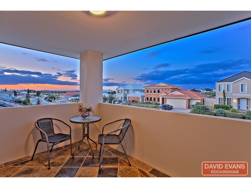 38 Bancoura Parkway, Secret Harbour WA 6173