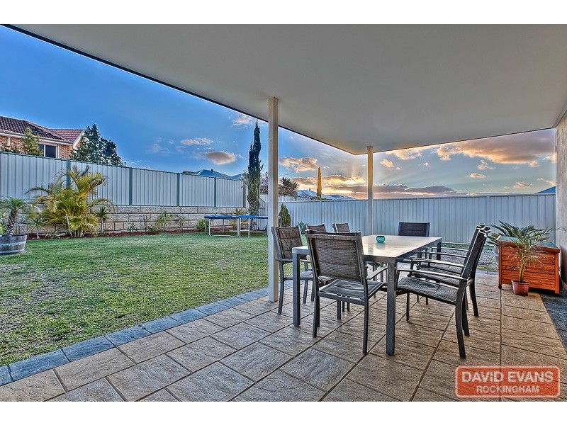 38 Bancoura Parkway, Secret Harbour WA 6173