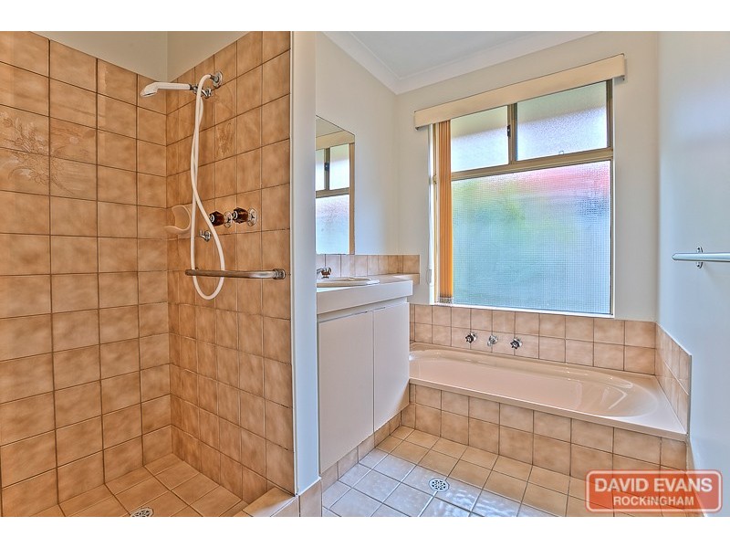 14 Seahaven Street, Safety Bay WA 6169