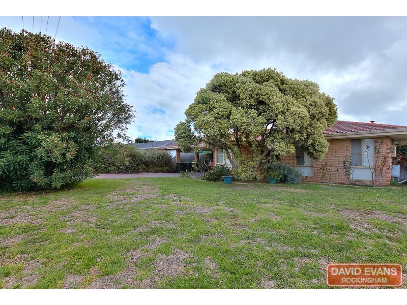 14 Seahaven Street, Safety Bay WA 6169