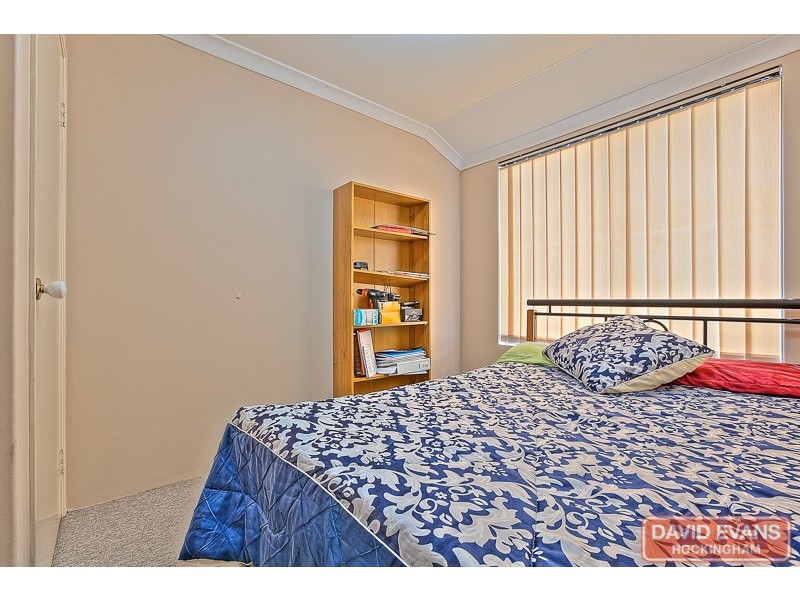 18 Silkhurst Crescent, Warnbro WA 6169