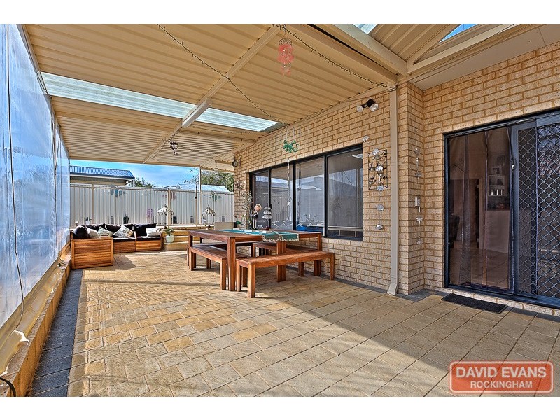 28 Bluefields Parkway, Port Kennedy WA 6172